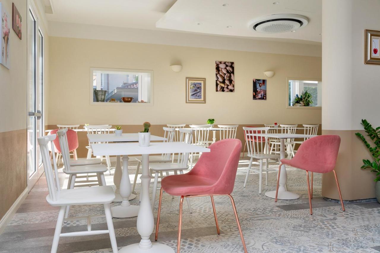 Pan Di Zenzero Icecream Hotel Rimini Exteriér fotografie